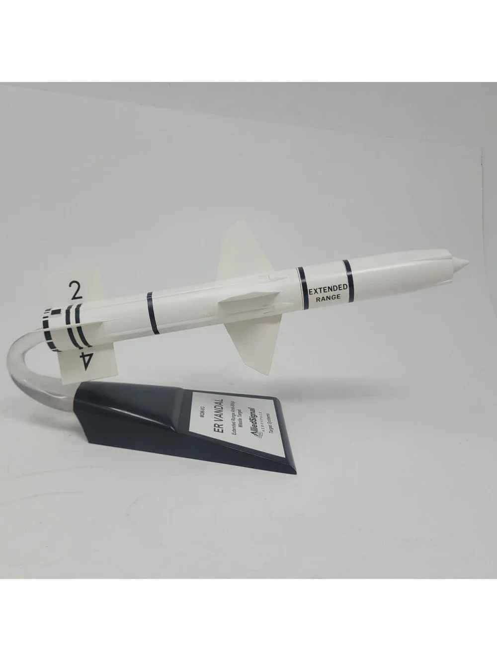 Topping Precise Models MQM 8G ER Vandal Sea Skimmer Missile Desk Model